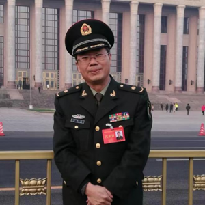 刘立云：军旅诗成了我生命中的一部分