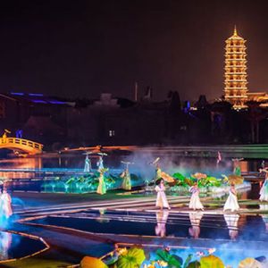 杨克：时空交错的临川幻象